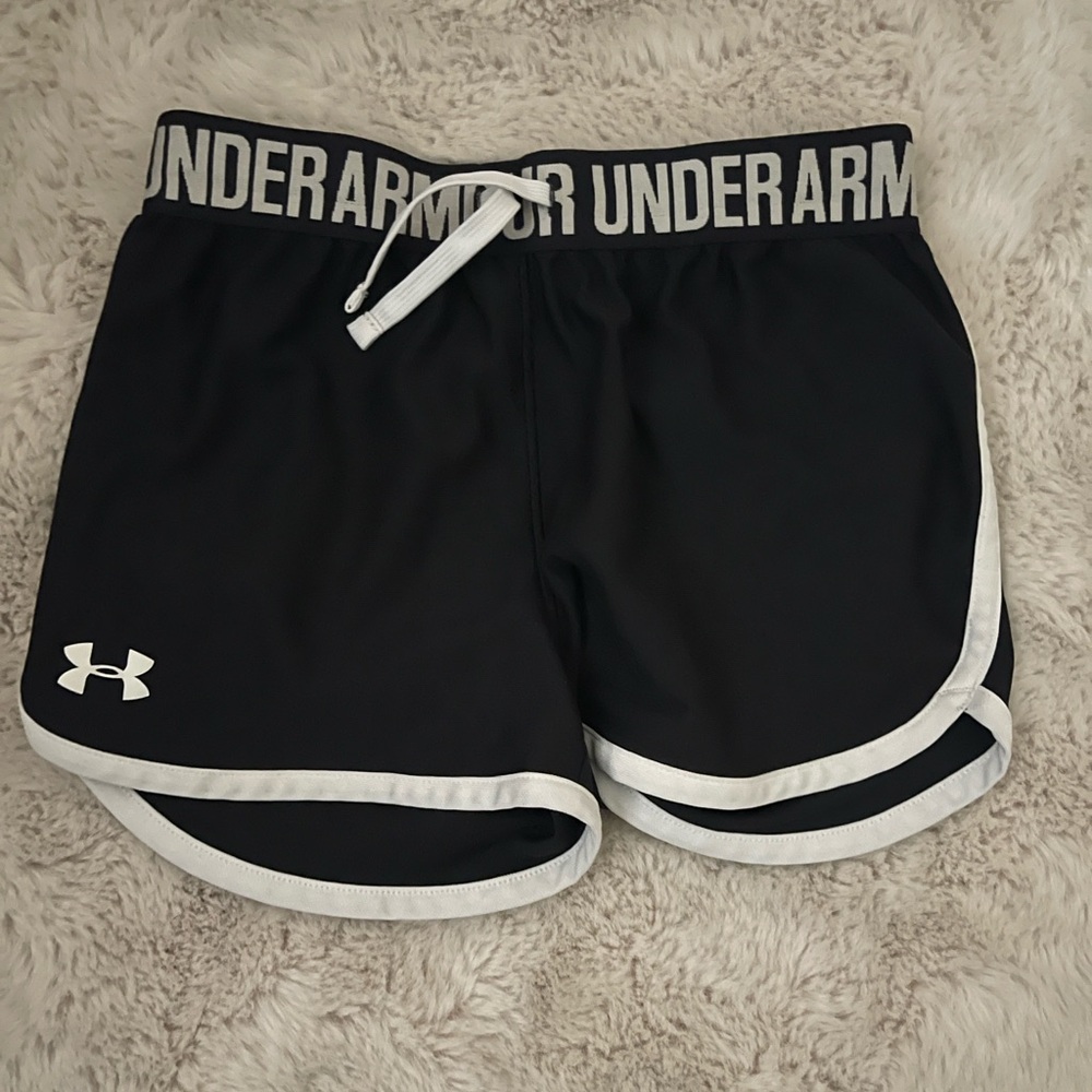 Under Armour Girls Black and White Athletic Shorts Sz YMD